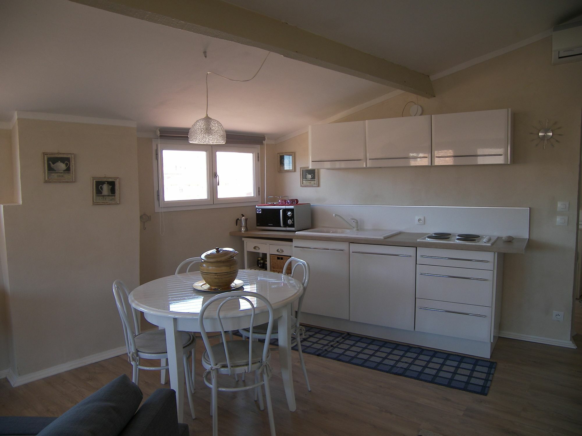 Forville Apartment *